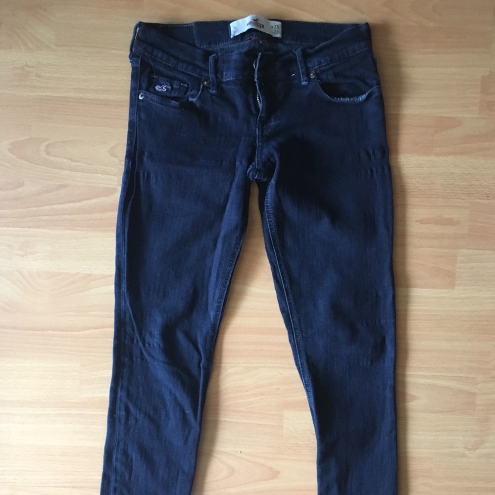 Hollister skinny jeans size 1 short